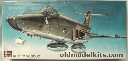 Hasegawa 1/72 McDonnell RF-101C Voodoo, CT15 plastic model kit